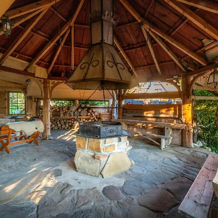 Izydor, Widok Na Tatry, Pyszne Posilki كوشتيليسكا
