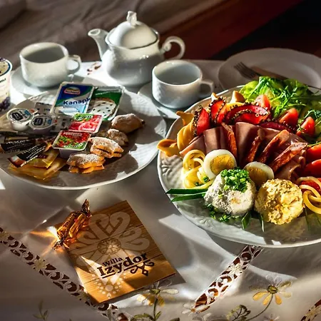 Izydor, Widok Na Tatry, Pyszne Posilki *