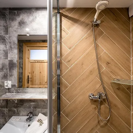 Izydor, Widok Na Tatry, Pyszne Posilki كوشتيليسكا