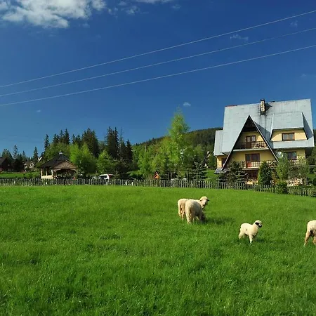 Izydor, Widok Na Tatry, Pyszne Posilki *