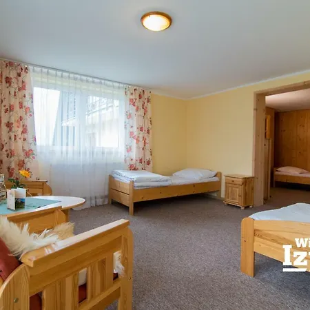 Izydor, Widok Na Tatry, Pyszne Posilki كوشتيليسكا